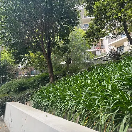 Beau Avec Belle Terrasse Au Centre De 아파트