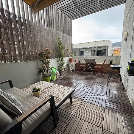 Beau Avec Belle Terrasse Au Centre De 니스